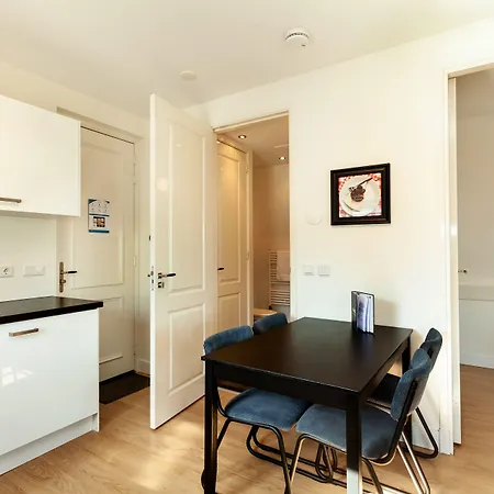 Stayci Serviced Station Appartement Den Haag